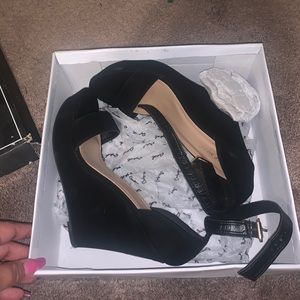 Top moda Microsuede black wedges